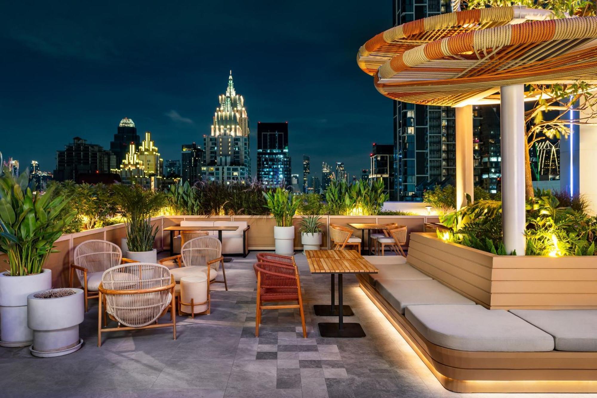 Hotel Moxy Bangkok Ratchaprasong Esterno foto