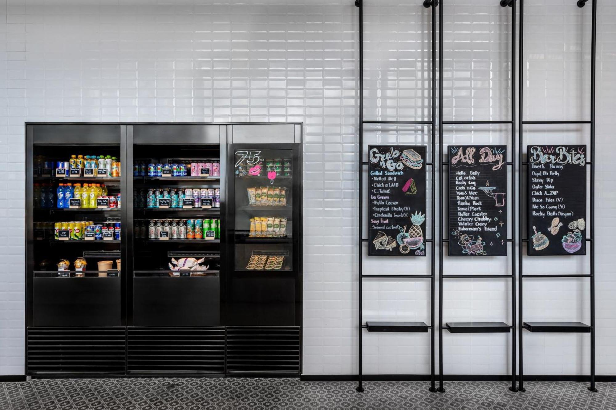 Hotel Moxy Bangkok Ratchaprasong Esterno foto