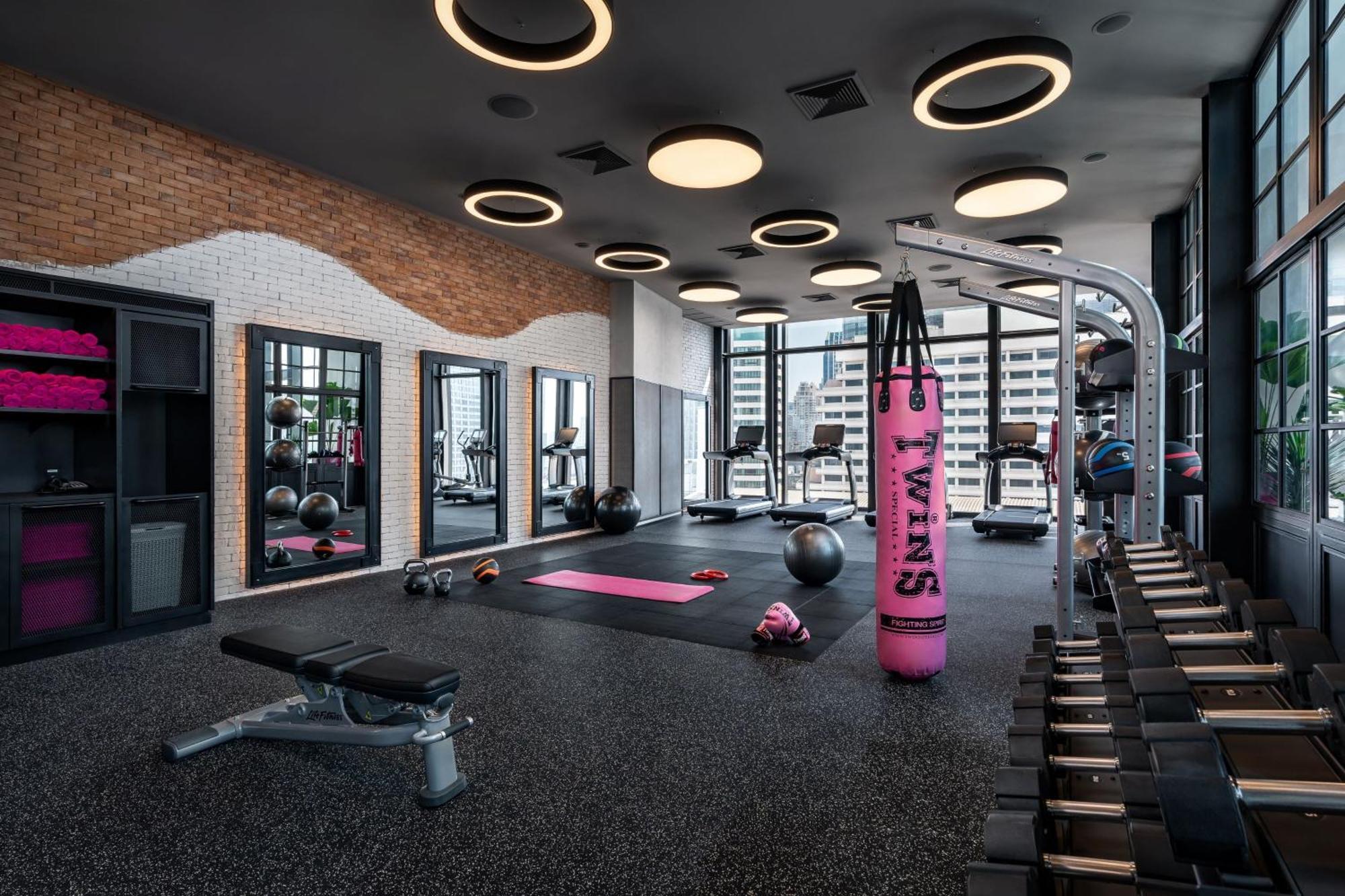 Hotel Moxy Bangkok Ratchaprasong Esterno foto