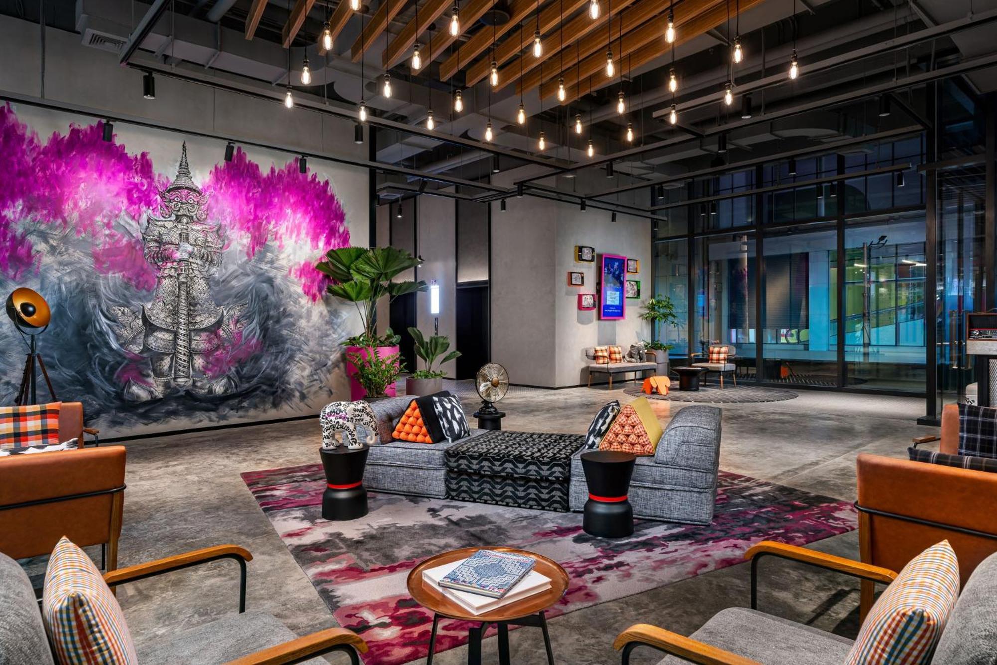 Hotel Moxy Bangkok Ratchaprasong Esterno foto