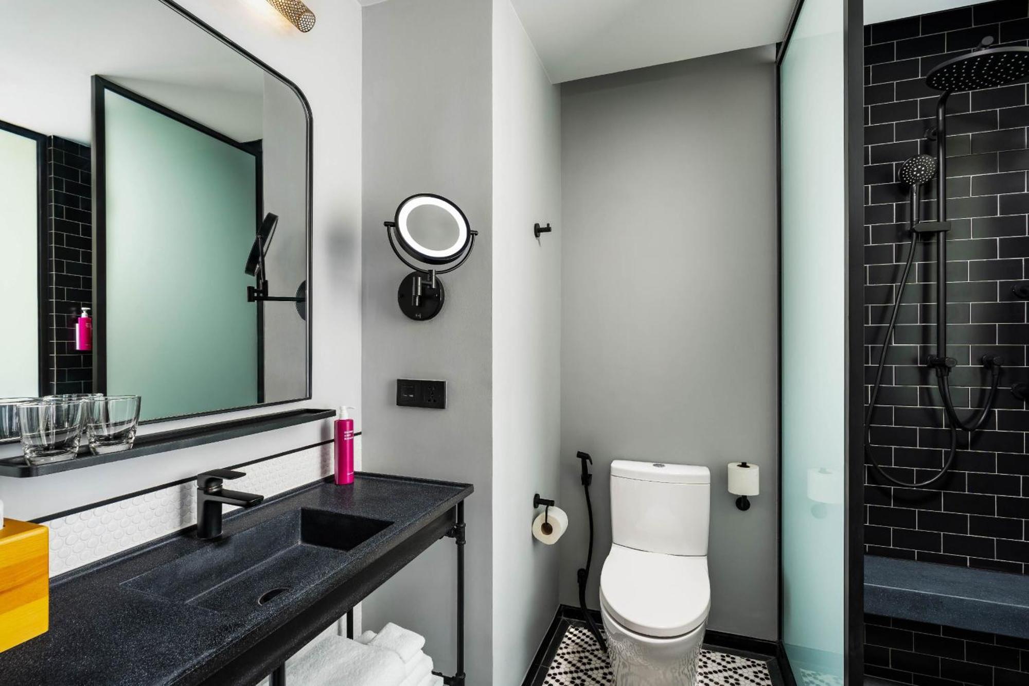 Hotel Moxy Bangkok Ratchaprasong Esterno foto