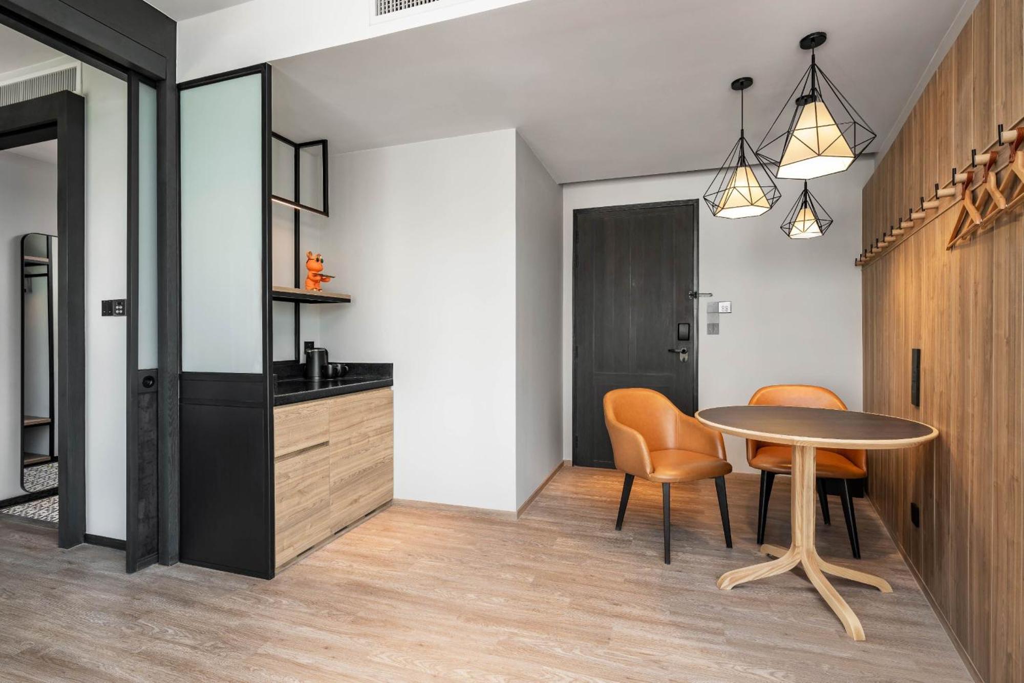Hotel Moxy Bangkok Ratchaprasong Esterno foto